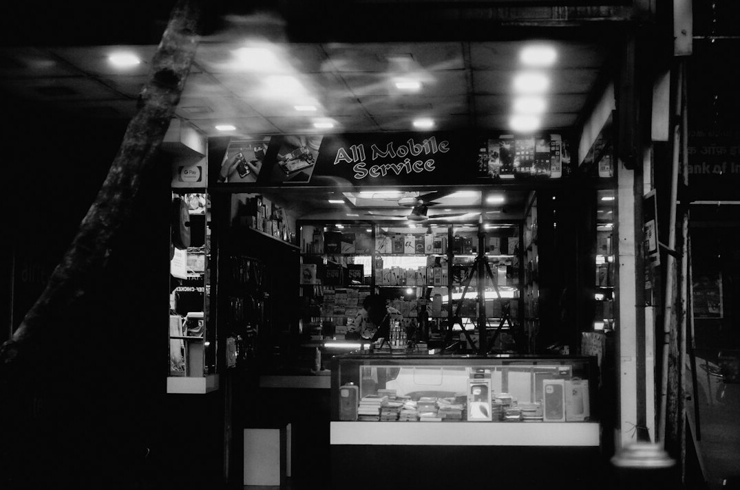 electronics store display